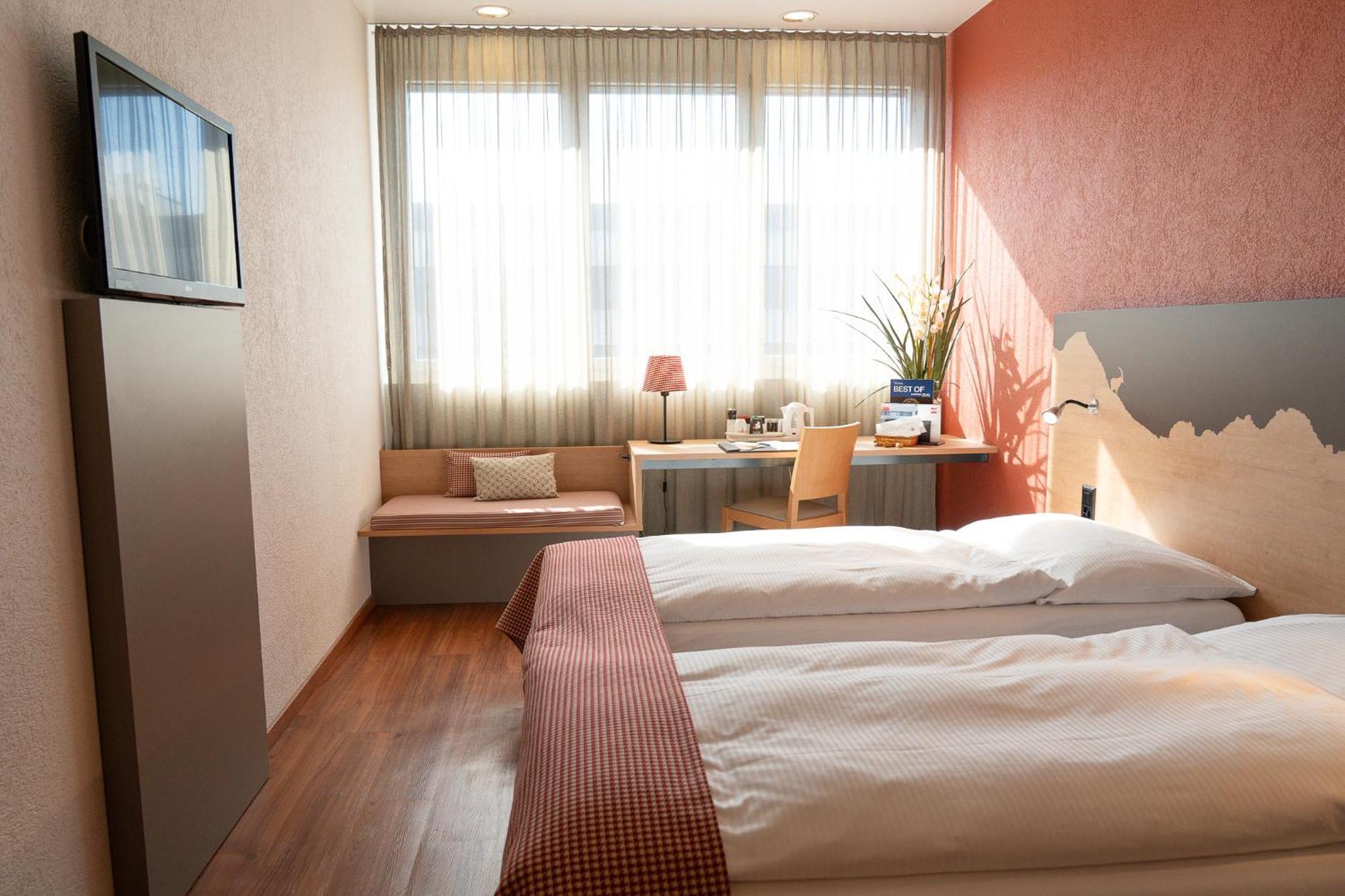 Swissever Hotel Zug Steinhausen Rom bilde