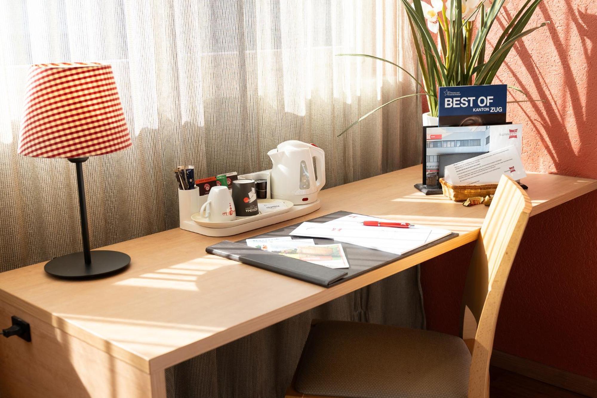 Swissever Hotel Zug Steinhausen Rom bilde